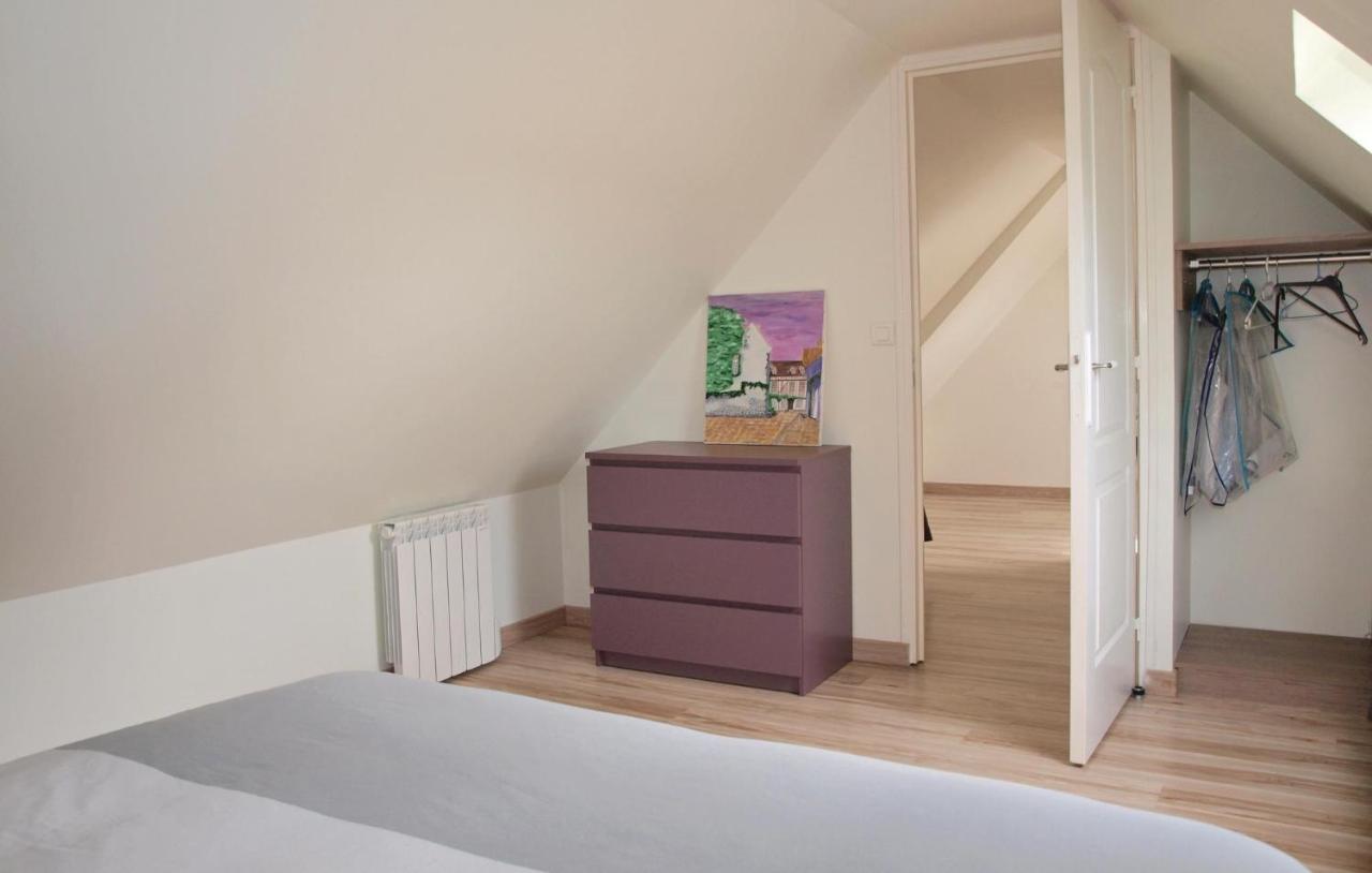 2 Bedroom Awesome Home In Mantallot Esterno foto